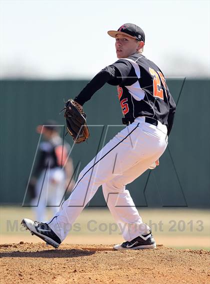 Thumbnail 3 in Ferris vs. Terrell (I-45 Classic) photogallery.
