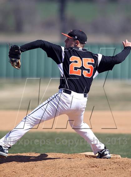 Thumbnail 1 in Ferris vs. Terrell (I-45 Classic) photogallery.