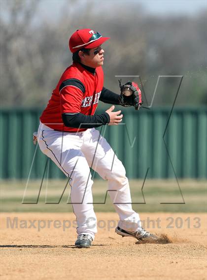 Thumbnail 1 in Ferris vs. Terrell (I-45 Classic) photogallery.