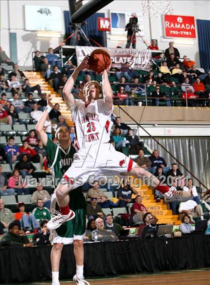 Thumbnail 2 in Jamesville-DeWitt vs. Harborfields (NYSPHSAA Class A Final) photogallery.