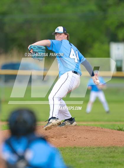 Thumbnail 3 in Bishop Grimes vs Weedsport photogallery.