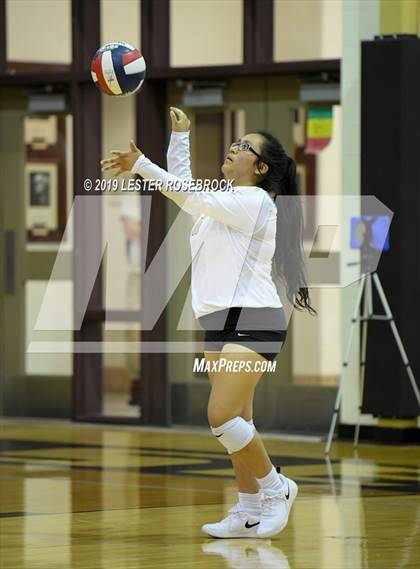 Thumbnail 1 in Tivy @ Seguin photogallery.