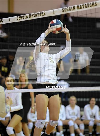 Thumbnail 3 in Tivy @ Seguin photogallery.