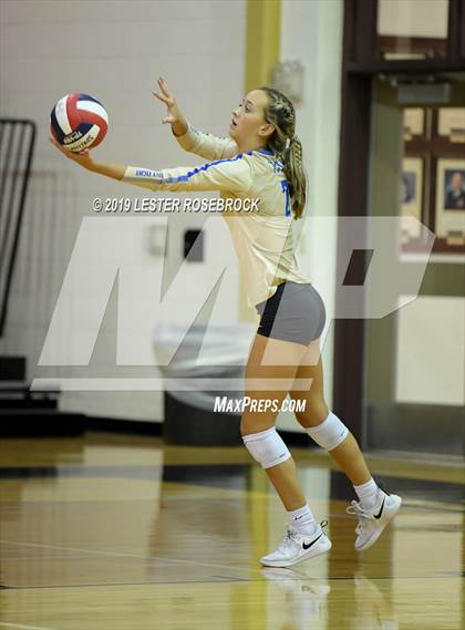 Thumbnail 1 in Tivy @ Seguin photogallery.