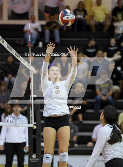 Thumbnail 3 in Tivy @ Seguin photogallery.