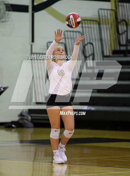Thumbnail 3 in Tivy @ Seguin photogallery.