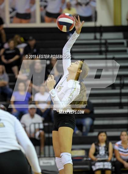 Thumbnail 1 in Tivy @ Seguin photogallery.