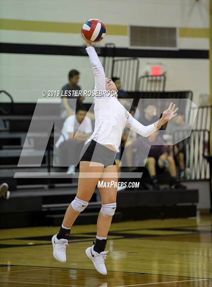 Thumbnail 3 in Tivy @ Seguin photogallery.