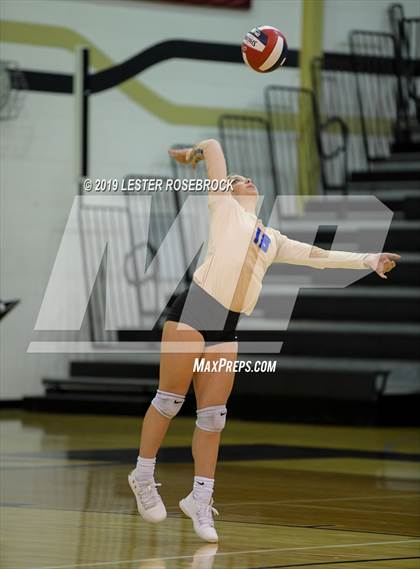 Thumbnail 1 in Tivy @ Seguin photogallery.