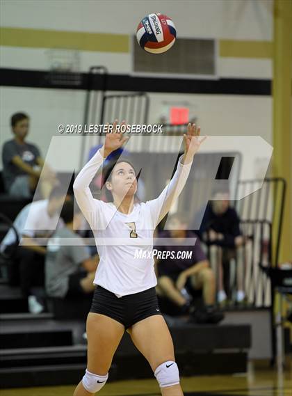 Thumbnail 3 in Tivy @ Seguin photogallery.