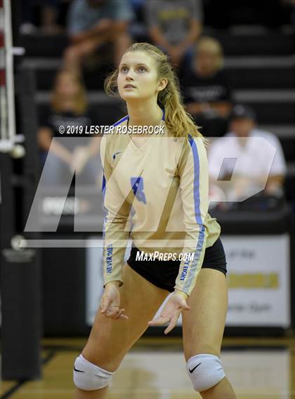 Thumbnail 3 in Tivy @ Seguin photogallery.