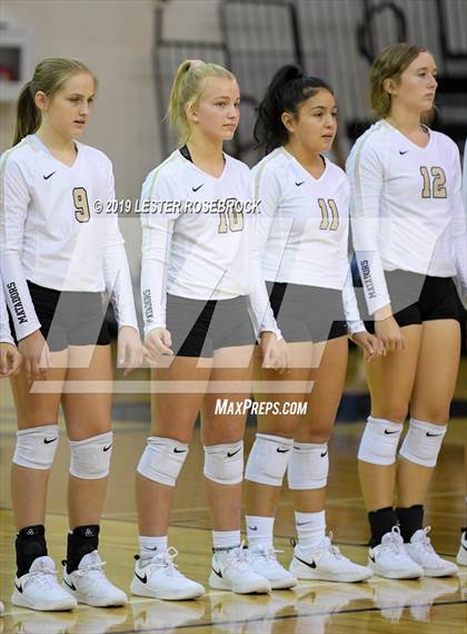 Thumbnail 3 in Tivy @ Seguin photogallery.
