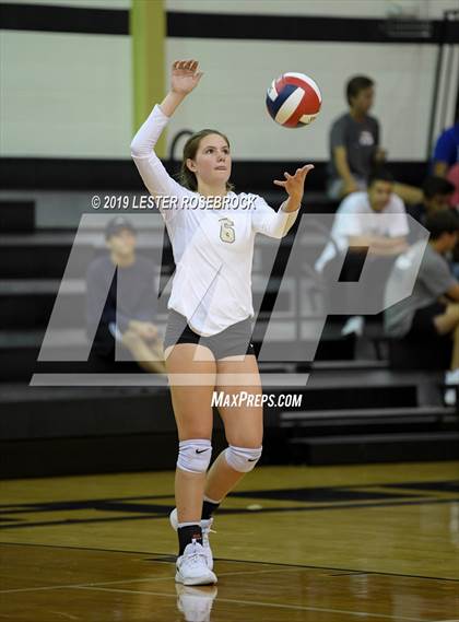 Thumbnail 2 in Tivy @ Seguin photogallery.