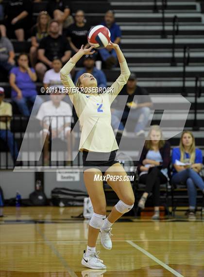 Thumbnail 3 in Tivy @ Seguin photogallery.