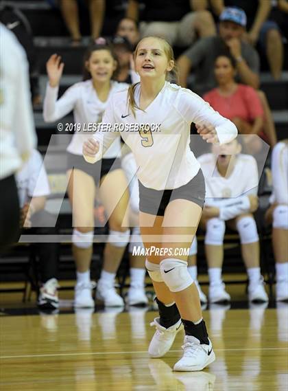 Thumbnail 3 in Tivy @ Seguin photogallery.
