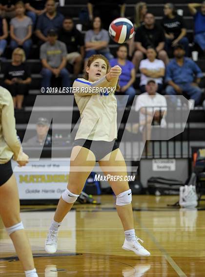Thumbnail 3 in Tivy @ Seguin photogallery.