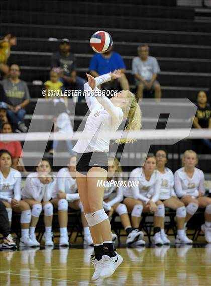 Thumbnail 1 in Tivy @ Seguin photogallery.