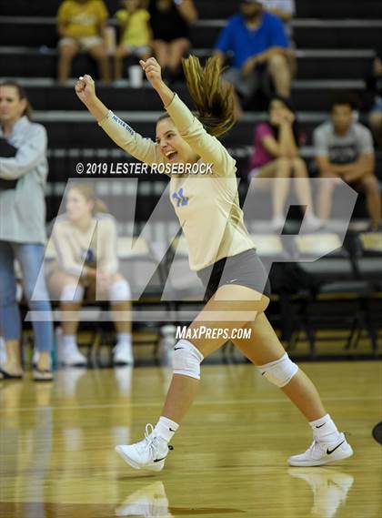Thumbnail 2 in Tivy @ Seguin photogallery.