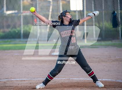 Thumbnail 3 in Mission Hills vs. Calexico photogallery.