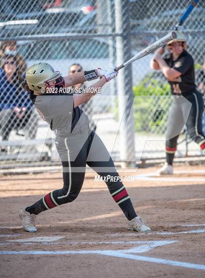 Thumbnail 3 in Mission Hills vs. Calexico photogallery.