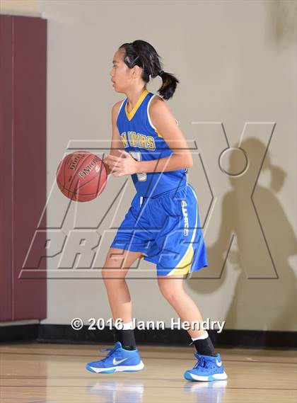 Thumbnail 1 in San Dimas vs. Rancho Mirage (MaxPreps Holiday Classic) photogallery.