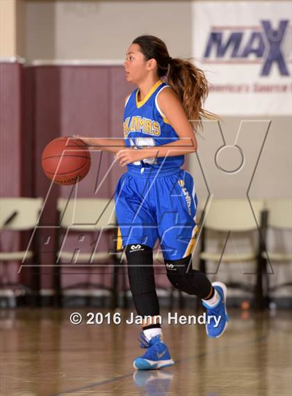 Thumbnail 1 in San Dimas vs. Rancho Mirage (MaxPreps Holiday Classic) photogallery.
