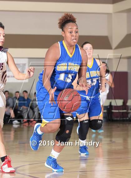 Thumbnail 1 in San Dimas vs. Rancho Mirage (MaxPreps Holiday Classic) photogallery.