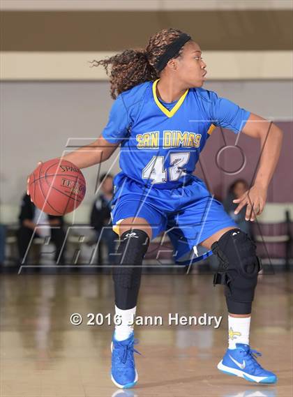 Thumbnail 3 in San Dimas vs. Rancho Mirage (MaxPreps Holiday Classic) photogallery.