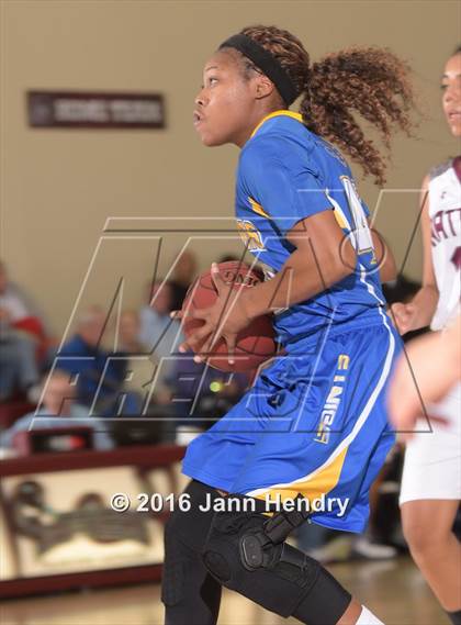 Thumbnail 2 in San Dimas vs. Rancho Mirage (MaxPreps Holiday Classic) photogallery.