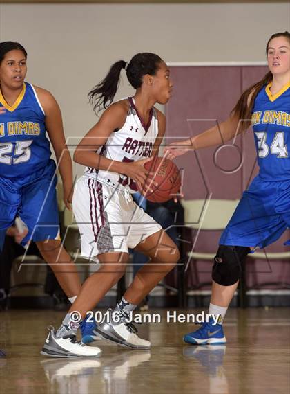 Thumbnail 3 in San Dimas vs. Rancho Mirage (MaxPreps Holiday Classic) photogallery.