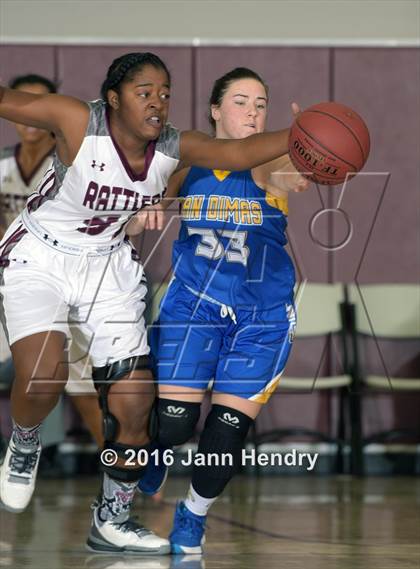 Thumbnail 2 in San Dimas vs. Rancho Mirage (MaxPreps Holiday Classic) photogallery.