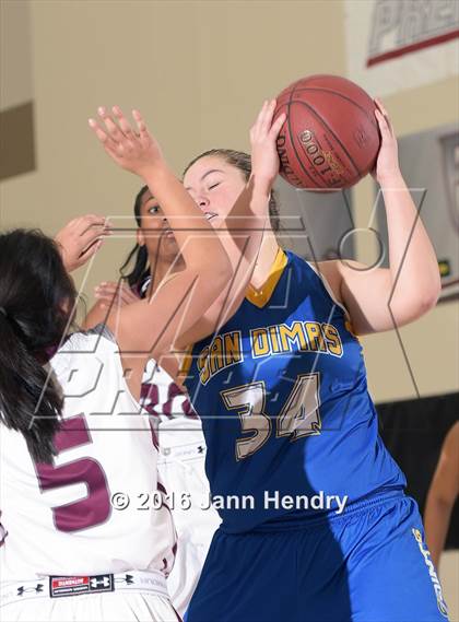 Thumbnail 1 in San Dimas vs. Rancho Mirage (MaxPreps Holiday Classic) photogallery.