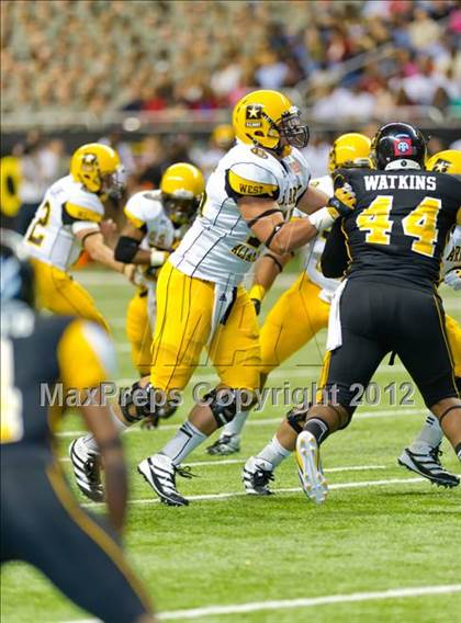 Thumbnail 3 in U.S. Army All-American Bowl photogallery.