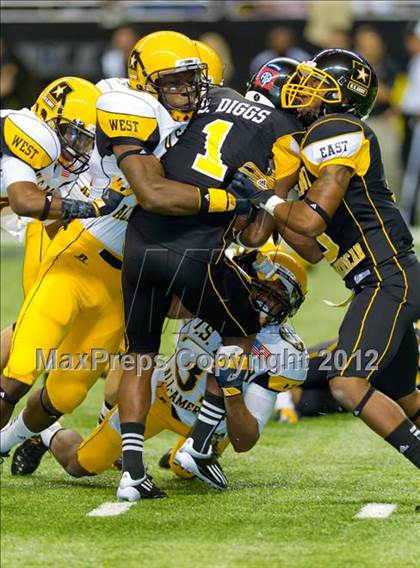 Thumbnail 1 in U.S. Army All-American Bowl photogallery.