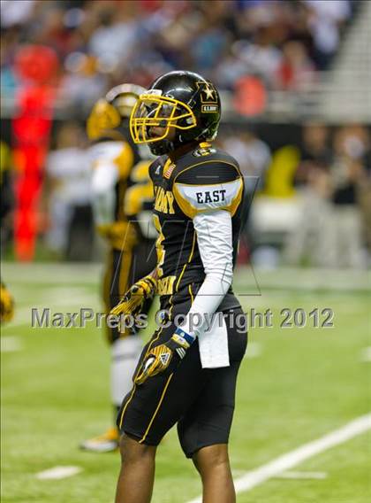 Thumbnail 1 in U.S. Army All-American Bowl photogallery.