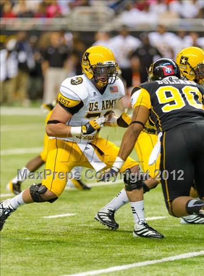 Thumbnail 3 in U.S. Army All-American Bowl photogallery.