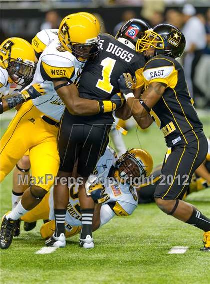Thumbnail 2 in U.S. Army All-American Bowl photogallery.