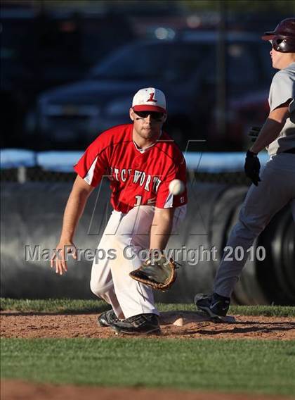 Thumbnail 2 in Caledonia-Mumford vs Letchworth (Section 5 Class CC Semifinal) photogallery.