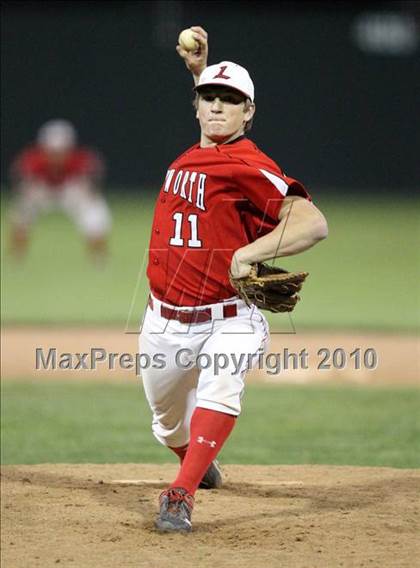 Thumbnail 1 in Caledonia-Mumford vs Letchworth (Section 5 Class CC Semifinal) photogallery.