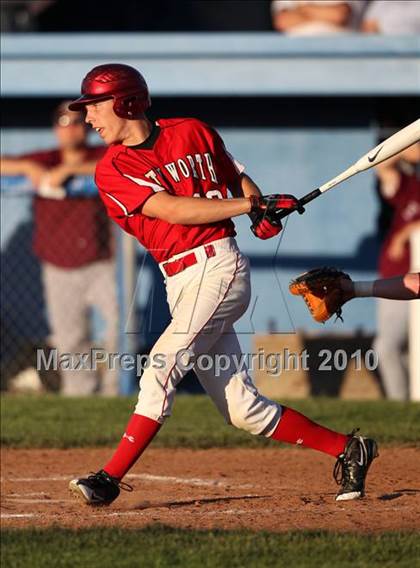 Thumbnail 3 in Caledonia-Mumford vs Letchworth (Section 5 Class CC Semifinal) photogallery.