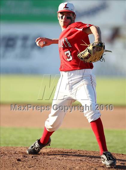Thumbnail 3 in Caledonia-Mumford vs Letchworth (Section 5 Class CC Semifinal) photogallery.