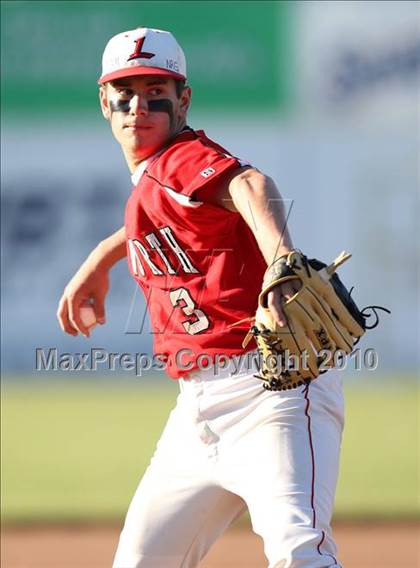 Thumbnail 3 in Caledonia-Mumford vs Letchworth (Section 5 Class CC Semifinal) photogallery.