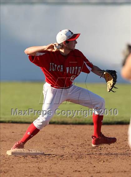 Thumbnail 2 in Caledonia-Mumford vs Letchworth (Section 5 Class CC Semifinal) photogallery.