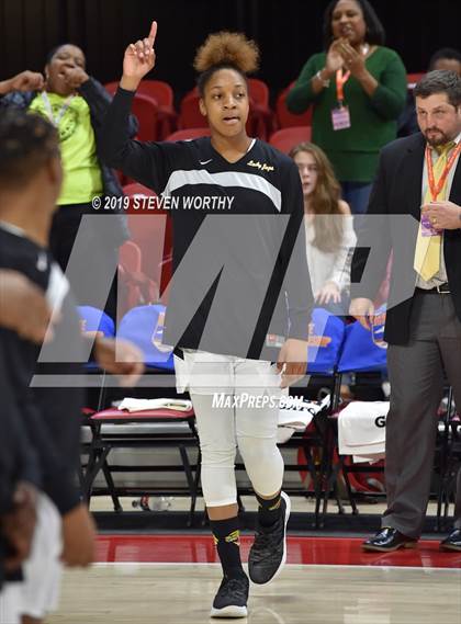 Thumbnail 2 in Mountain Heritage vs. Farmville Central (NCHSAA 2A Final) photogallery.