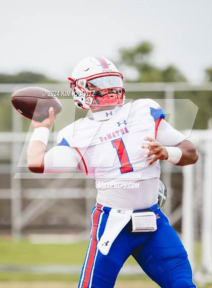 Thumbnail 3 in DeMatha @ Archbishop Spalding photogallery.