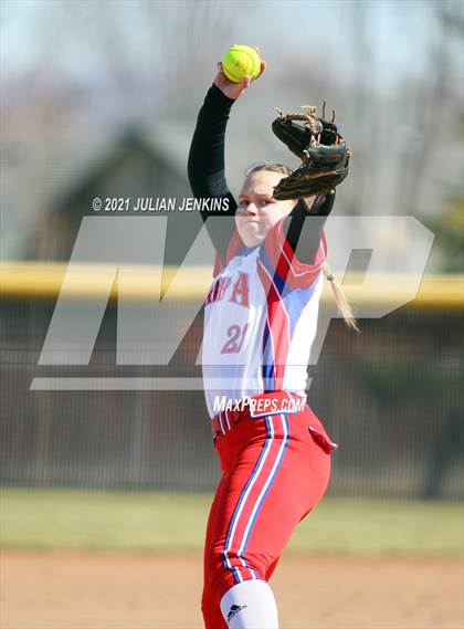 Thumbnail 1 in Canyon Ridge vs. Nampa photogallery.