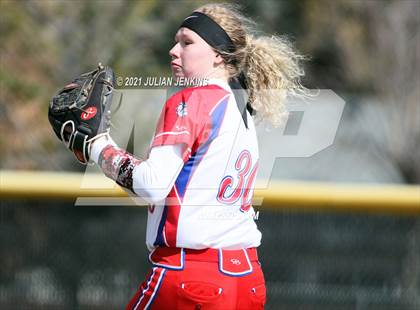 Thumbnail 3 in Canyon Ridge vs. Nampa photogallery.