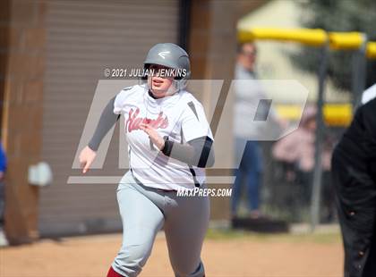 Thumbnail 1 in Canyon Ridge vs. Nampa photogallery.