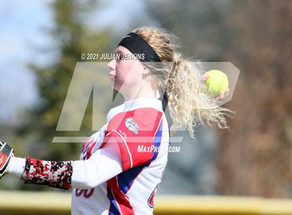 Thumbnail 1 in Canyon Ridge vs. Nampa photogallery.