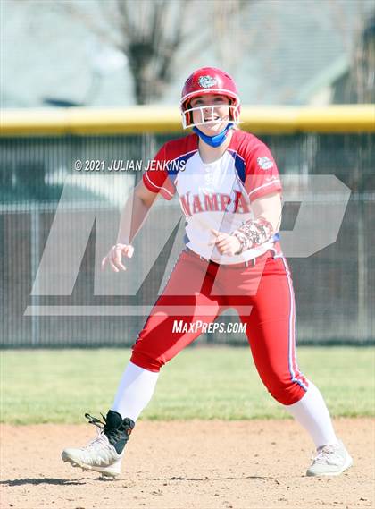 Thumbnail 2 in Canyon Ridge vs. Nampa photogallery.